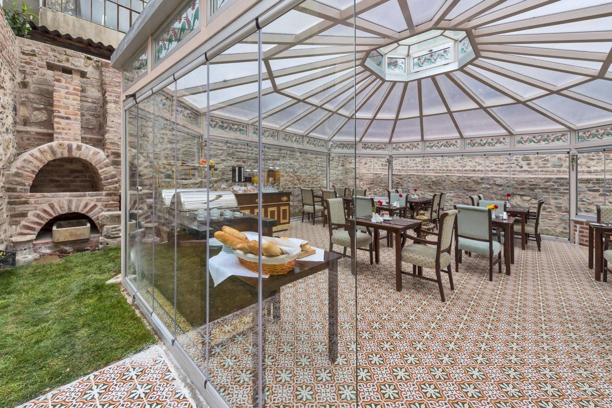 Enderun Hotel Istanbul Ngoại thất bức ảnh