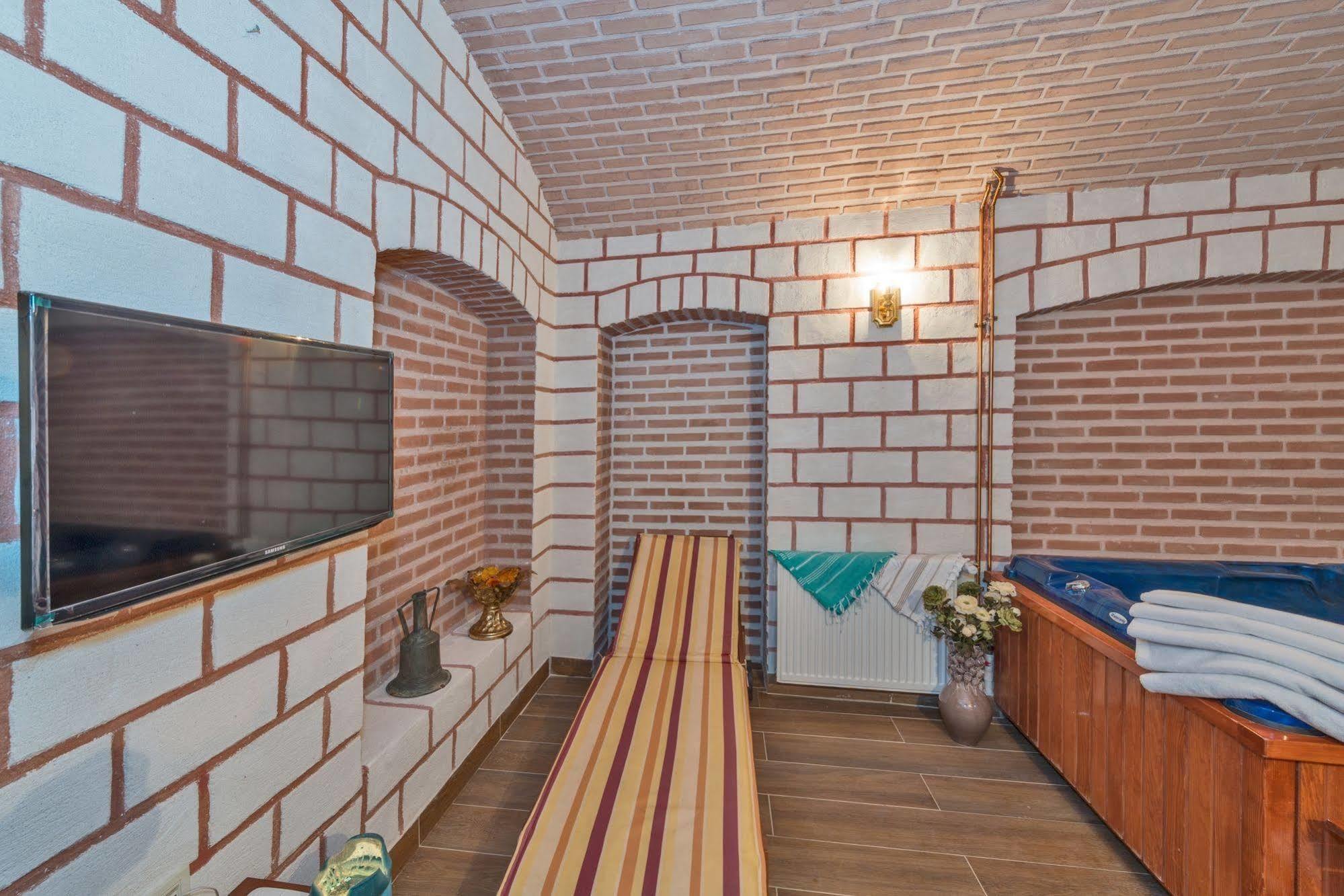 Enderun Hotel Istanbul Ngoại thất bức ảnh